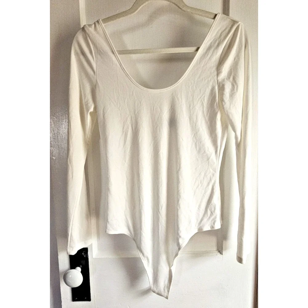 VICI long sleeves body suit ribbed modal knit squae neck long sleeved‎ Sz L